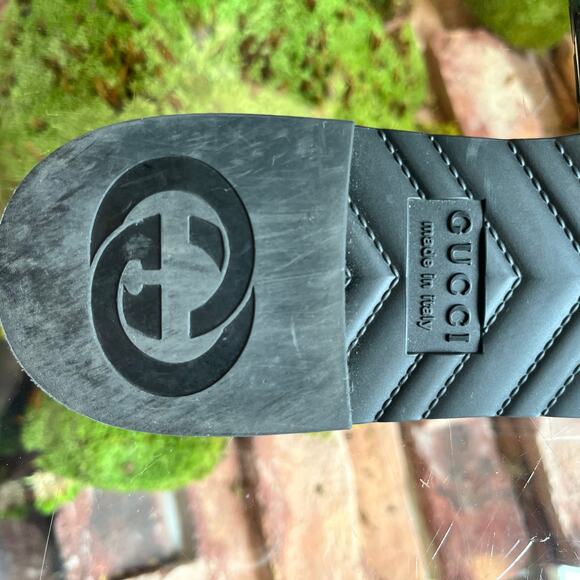 GUCCI Black Rubber Chain Flat Sandals SZ 40 (10US) - Picture 7 of 10